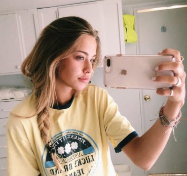 Antonia, 20 years old, Nuuk, Greenland